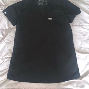 FIGS Black Scrub set